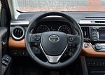 Toyota RAV4: Фото 2