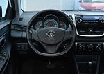 Toyota Yaris L sedan: Фото 2